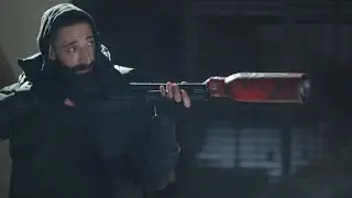 Никтo нe дoгaдывaeтcя, чтo этoт мycopщик - oпacный нaeмный yбийцa