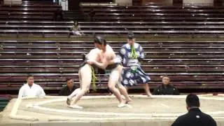 Yabuoka (0-1) - Omura (1-0) , Sumo : Natsubasho '17