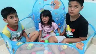 CRY WANT TO PLAY BALL PIT SHOW