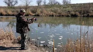 Рыбалка. Крупный карась на донку с кормушкой