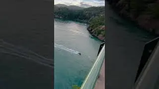 Deception pass under-bridge fast streamer boating