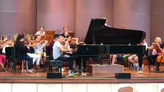 David Fung Rehearses Mozart's Concerto No. 23