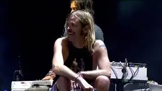 Foo Fighters — Under Pressure - (Queen)  Taylor Hawkins