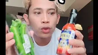 Mukbang cabe terpedas di Jepang