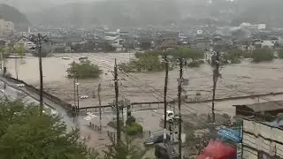 Japanese Authorities Order Thousands To Evacuate From Heavy Rain, Flooding｜TaiwanPlus News