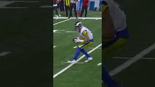 Matthew Stafford caught the snap with one hand😮‍💨