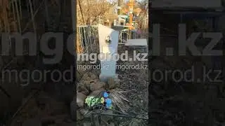 Жители Уральска опасаются, что на могилах их родных похоронят других умерших