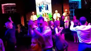 Выступление кавер-группы Люкс Меломания в Лофт Холл 01