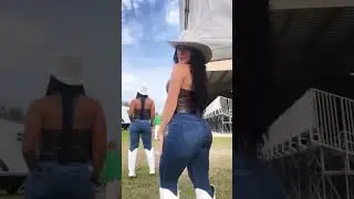 Reverse cowgirl 💋 #cowgirls #sexy #boots #mexican #texas #az #nm #body