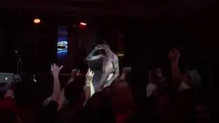 Lil Peep cries while performing Save That Shit (04/10/17)