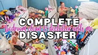 MESSY TO MINIMAL✨ Complete Disaster bedroom & closet declutter CLEANING MOTIVATION HOME RESET 2023