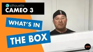 Silhouette Cameo 3. What’s in the box.