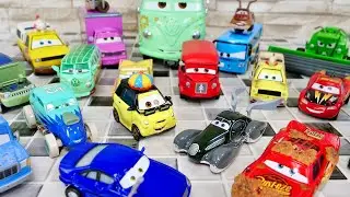 カーズ☆カゴ入った色々なミニカーをチェックしました♪ Box full of Cars minicars checked.