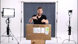 Nanlite PavoSlim 120C - whats in the box