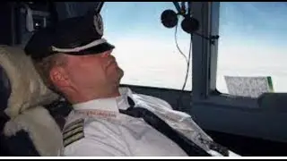 Commercial Airline Pilot Falls Asleep During Flight #aviation #tiktokmeme