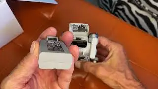 How to remove and insert the battery in a dji mini 2 drone