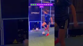 REFLEX CHALLENGE vs FOOTBALL MACHINE 🙈😱