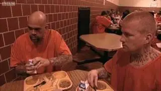 Mealtimes at San Quentin prison - Louis Theroux - Behind Bars - BBC