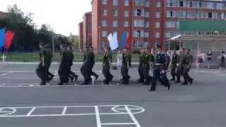 Где цветет вишневая сирень!