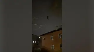 Цирк солей ночного канатоходца.
