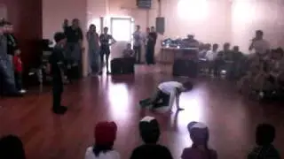 7yr old Bboy 5ABfive vs. 11yr old bboy Juice , 5ABfive Winner . 1on1 Youth Bboy battle. Alb, NM