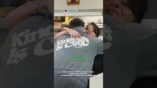 Homeless man surprises waitress 🥹❤️