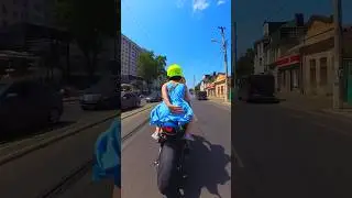 Не смог отвести ВЗГЛЯД..😅 Вот так бывает, когда внезапно оно ПОДНИМАЕТСЯ😂 #bikelover #reaction