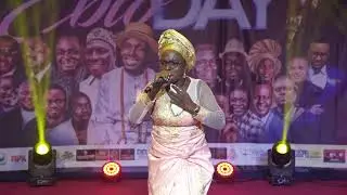 EBIO DAY; mummy Lizzy on stage.,mother in songs indeed 🥰🥰