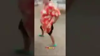 EMAK EMAK VIRAL....... (SAMPAI BUKA CELANA)