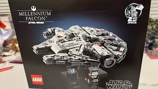 Building the Lego Millenium Falcon 75375 in 80s