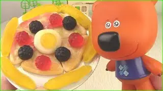 MARMALADE PIZZA and cool Stickers! Kesha DECORATED the HOUSE! Cartoons with toys for kids