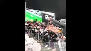 Torcida do Corinthians intimidando a torcida do galo