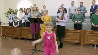 Песня "Мама это слово нежное, родное"