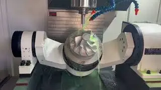 5-ти осевой обрабатывающий центр MengJI MVF-260