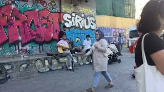 Gitar müzik grubu - sokak sanatçıları Istanbul