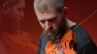 Johnny Gandelsman performs Angélica Negrón new work,  