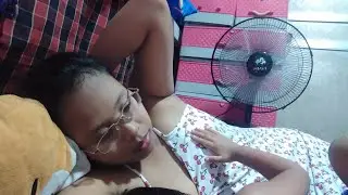 Breastfeeding at kulitan bago matulog si Diana, na pagod ako sa araw araw na gawain