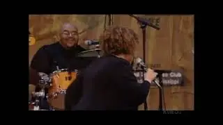 MAVIS STAPLES - (LIVE)   I'll Take You There ~  Touch A Hands, Make A Friend