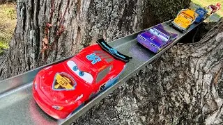 Disney Cars (Tomica) ☆ Handmade bumpy course and transparent tube in the great outdoors