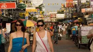 Walking Around Bangkok, Amazing Thai Street Food