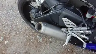 Yamaha R6 2007 decatted exhaust sound / exhaust flames