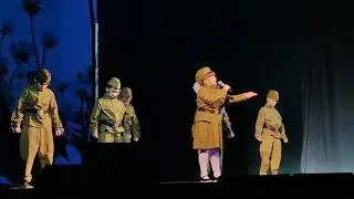 «Плечо к плечу».  Авторы Н. Наскаловой и Н. Павленко. Поёт Валерия Щекотова. Город Димитровград