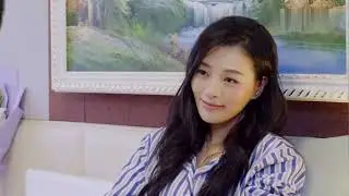 漂亮女總裁被家暴，男下屬扶她去醫院細心照顧，女總裁瘋狂心動
