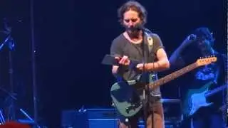 Pearl Jam - Lukin live in Montreal 2011