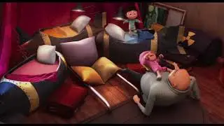 Дрю читает девочкам сказку на ночь ... отрывок из мультфильма (Гадкий Я/Despicable Me)2010