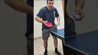 Маятник просто ХРЕ..Я   подача . Шлагер SCHLAGER  говорит  ЗАВОДИ РУКУ ПОД  МЯЧ.  Old school serve