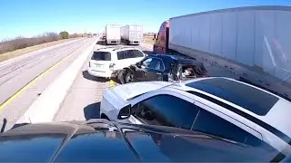 North American Car Crash Compilation - 379