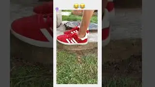 😂 