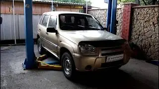 Замена рулевой трапеции и маятника  Chevrolet Niva 4х4 Шевроле Нива 2005 года