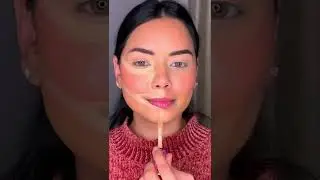 Rate this hack 1-10 ? 😍 #concealer #hacks #shorts